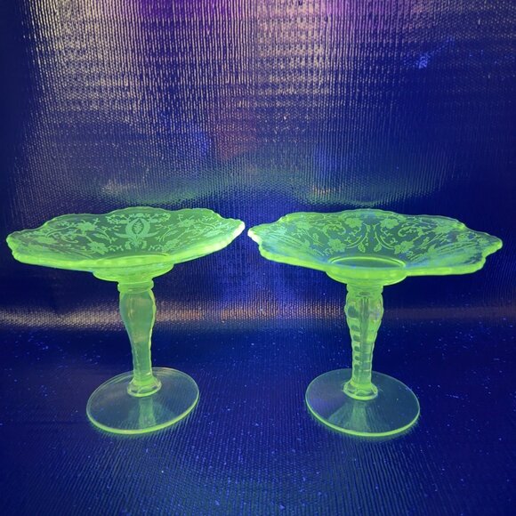 New Martinsville Viking Clear Footed Compote Etched Votives Manganese 365nm Set2 - Picture 6 of 15